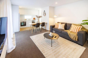 Beautiful home, Near CBD, Pet Friendly with Carpark